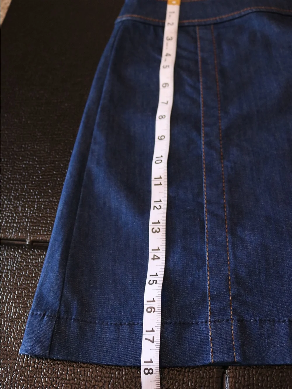 LOFT Ann Taylor Dark Wash Cotton Blend Denim Mini Skirt Size 26 Y2K Preppy